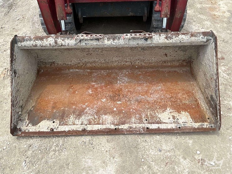 takeuchi-tl10v2-image-11
