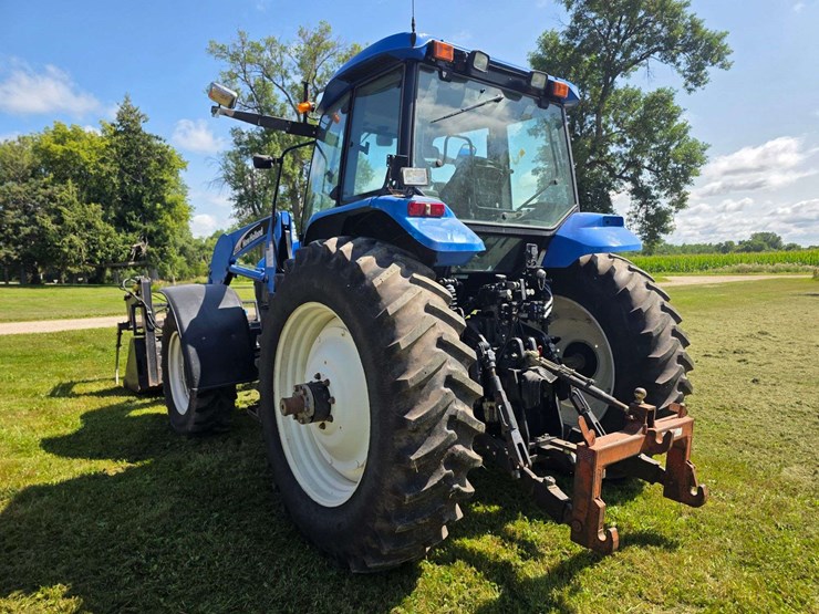 2003-new-holland-tm155-image-36