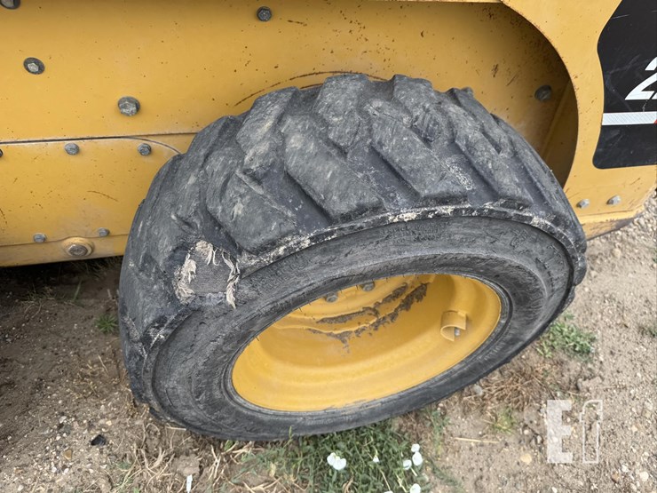 2003-caterpillar-226-image-7