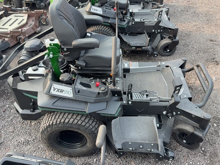 #3074-•-yakta-yxr-910-zero-turn-mower-image-7