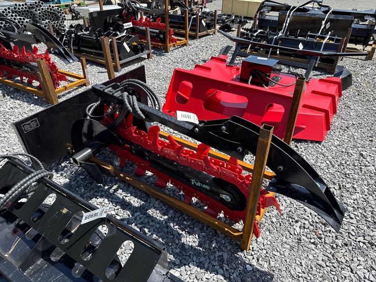 #6066-•-skid-steer-trencher-image-2