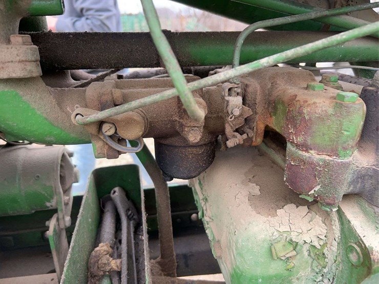 john-deere-620-image-60
