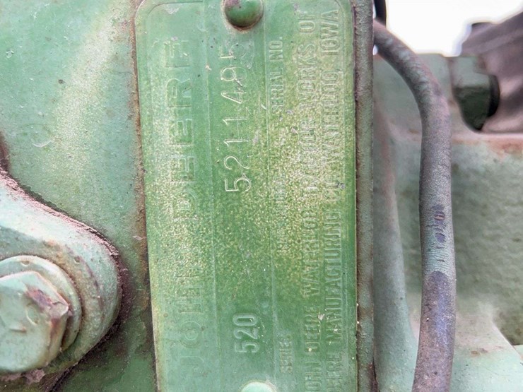 john-deere-520-image-62