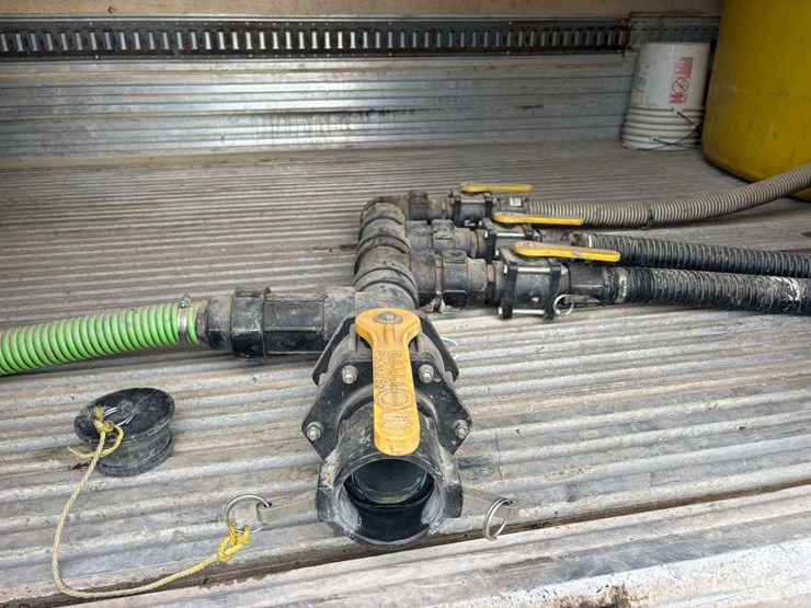 1991-utility-45'-image-17