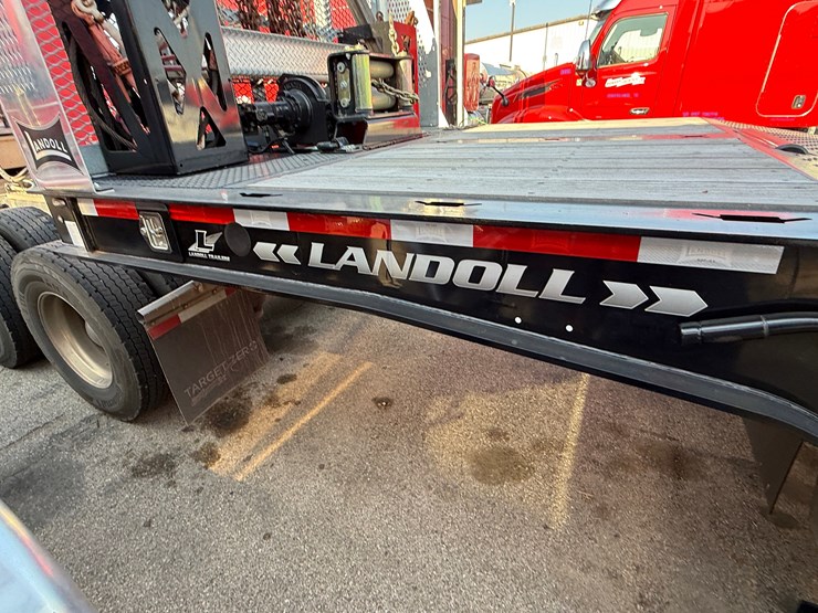 2025-landoll-440b-image-2