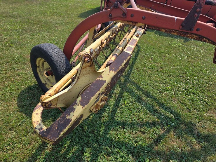new-holland-256-image-16