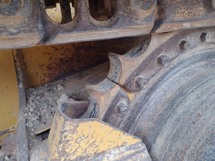 caterpillar-d4k2-xl-image-15