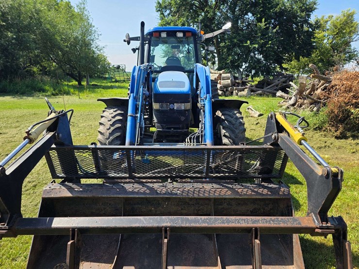 2003-new-holland-tm155-image-61