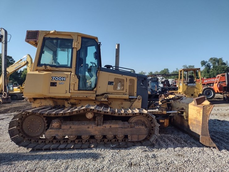 deere-700h-lgp-image-3
