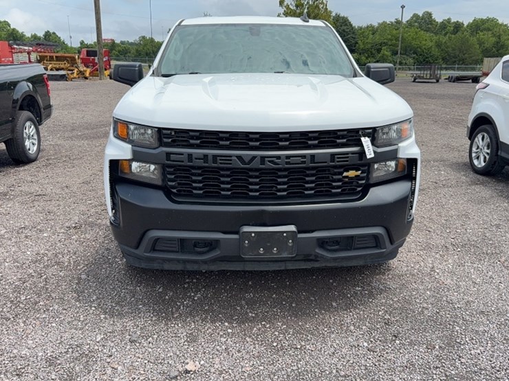 2021-chevrolet-1500-image-2