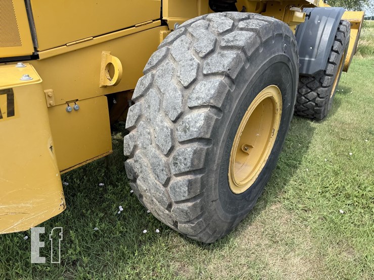 2019-deere-524l-image-28