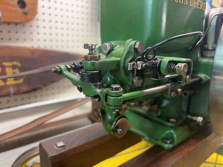 1/2-scale-john-deere-model-e-horse-hit-and-miss-wngine-and-arcade-burr-mill-image-11