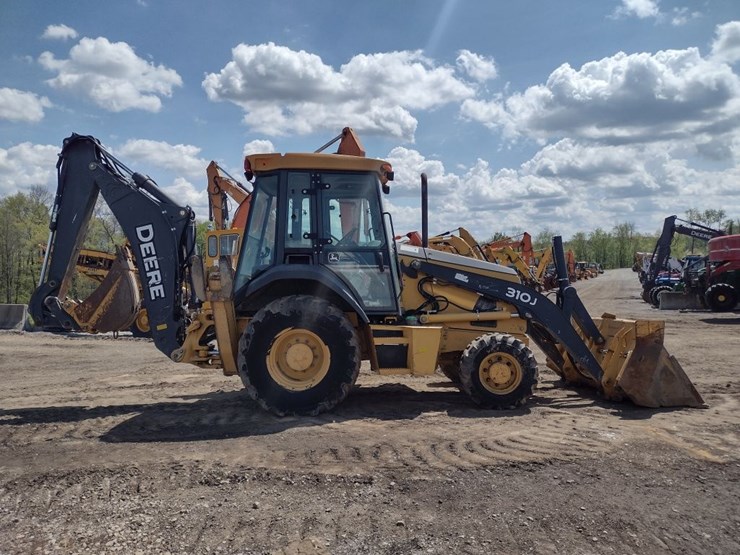 deere-310j-image-2