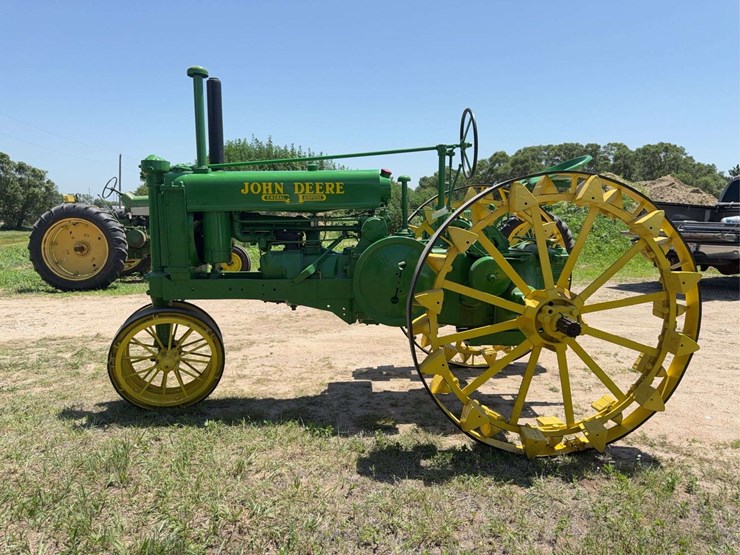 john-deere-g-image-2