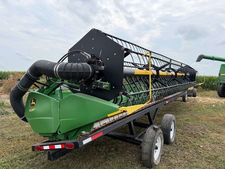 john-deere-630f-image-38