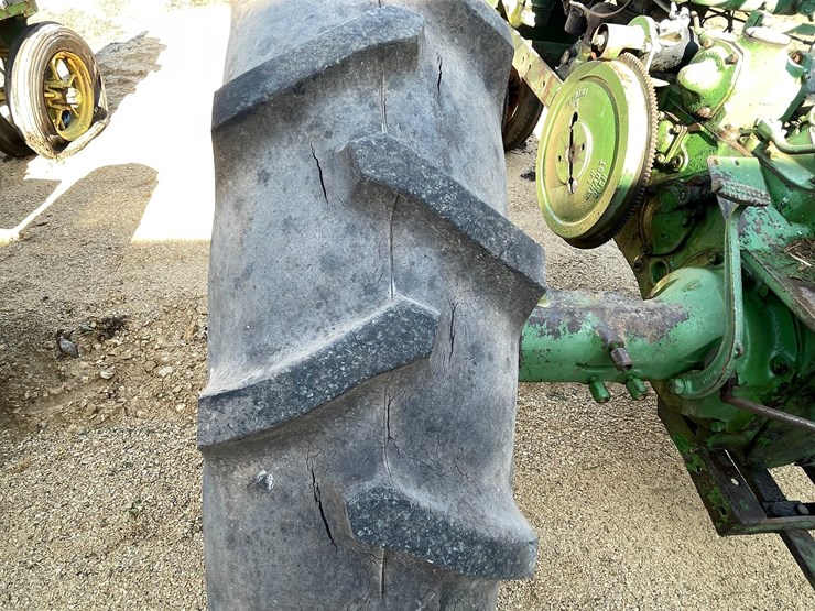 john-deere-h-image-14