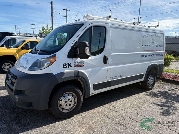 2017-ram-promaster-1500-image-1