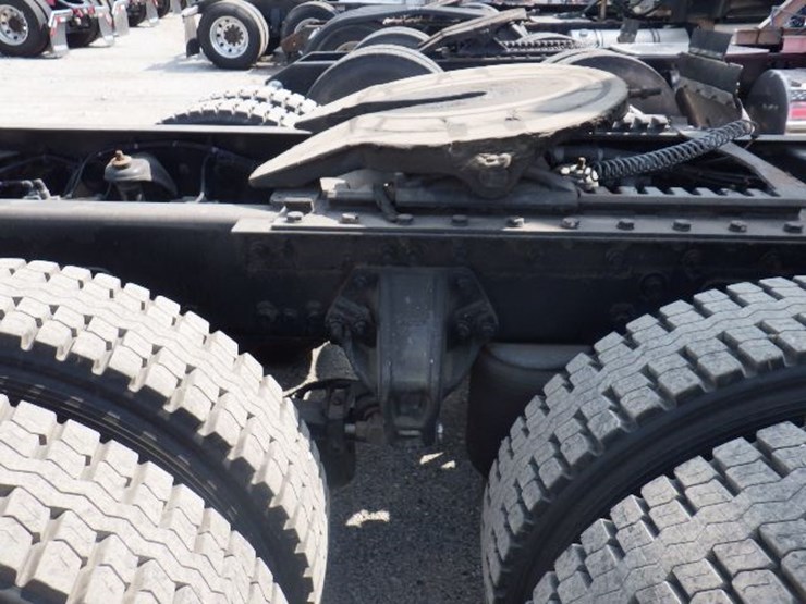 2015-kenworth-t660-image-5