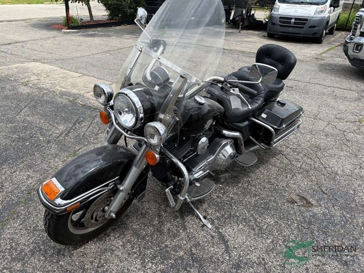 2005-harley-davidson-flhpi-motorcycle,-vin-#-1hd1fhw185y632771-image-3