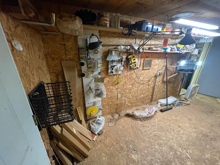 #7140-•-contents-of-wall-image-2