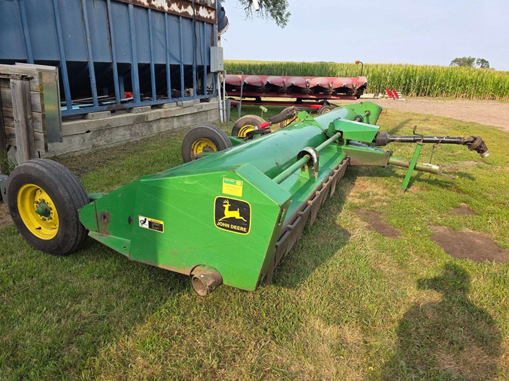 john-deere-220-image-20