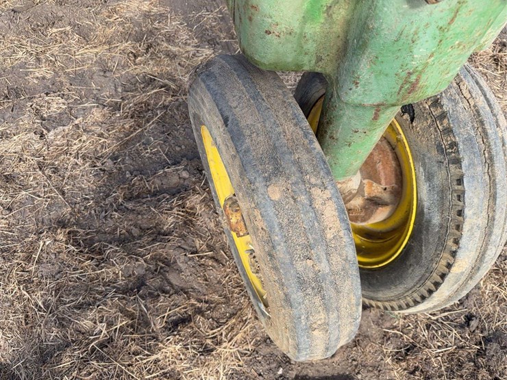 john-deere-a-image-16