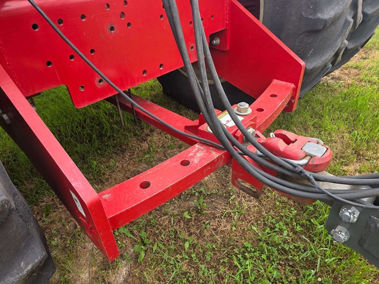 2009-versatile-485-image-41