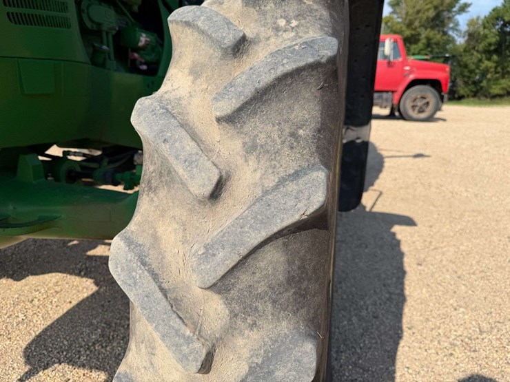 2005-john-deere-7820-image-12