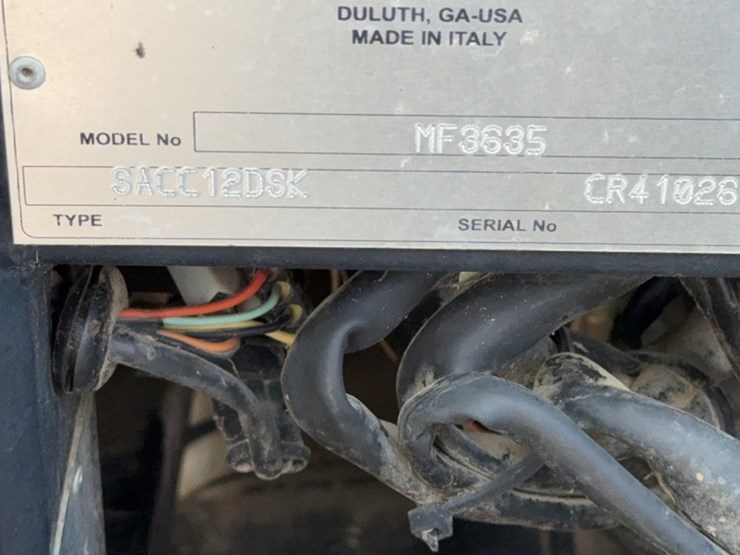 #3024-•-massey-ferguson-mf3635-tractor-image-12