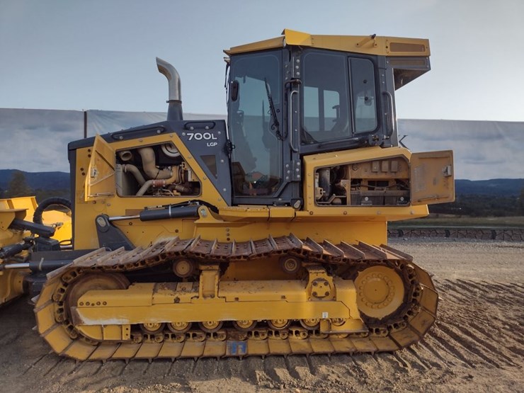 deere-700l-lgp-image-15