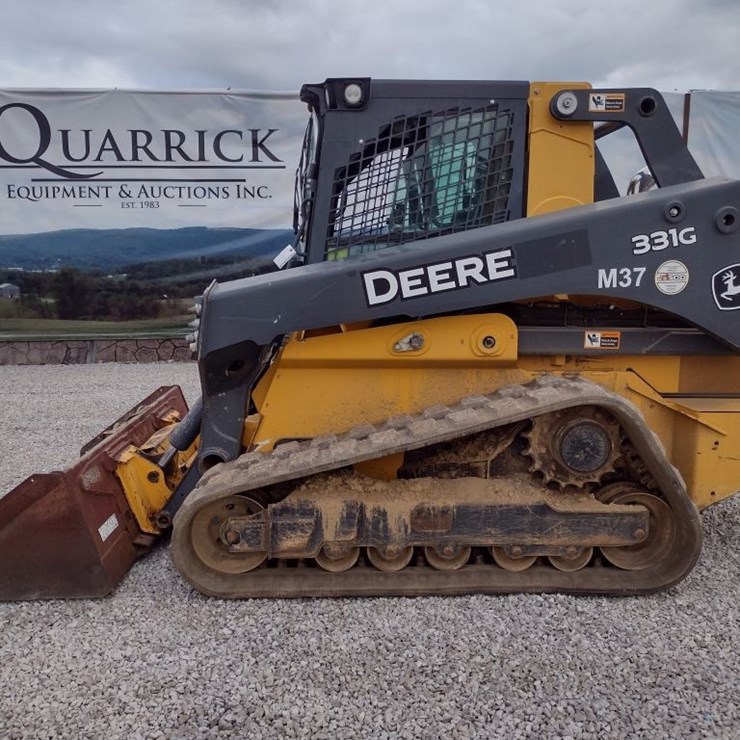 DEERE 331G