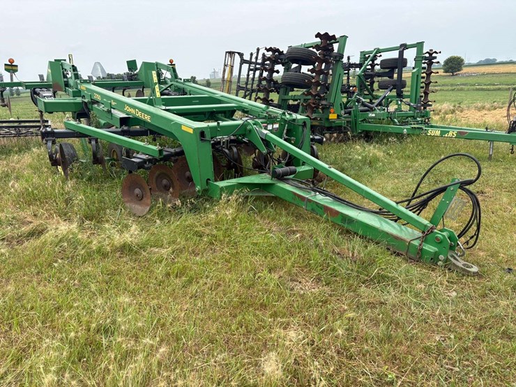 john-deere-2700-image-2