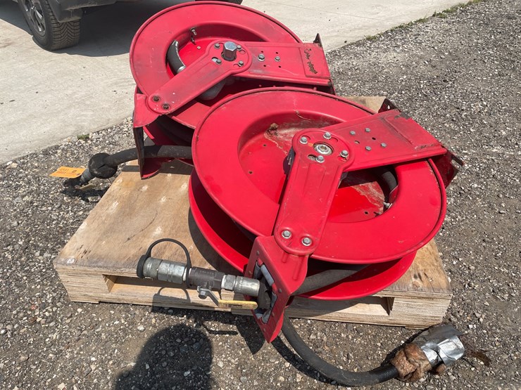 #4591-•-(2)-hose-reels-image-2