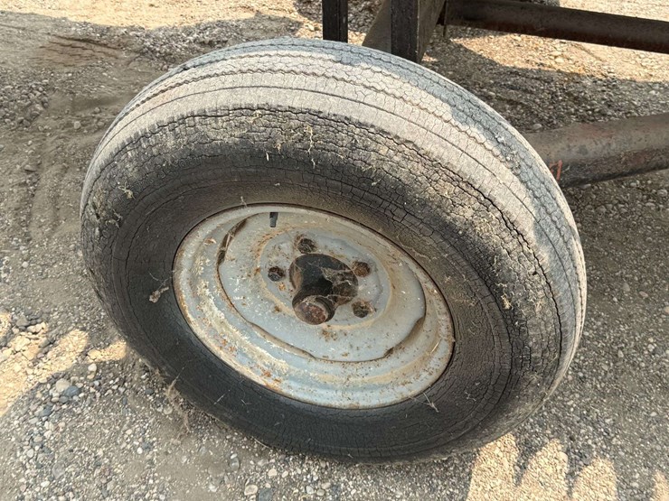 home-made-header-trailer-for-30’-bean-head-image-8