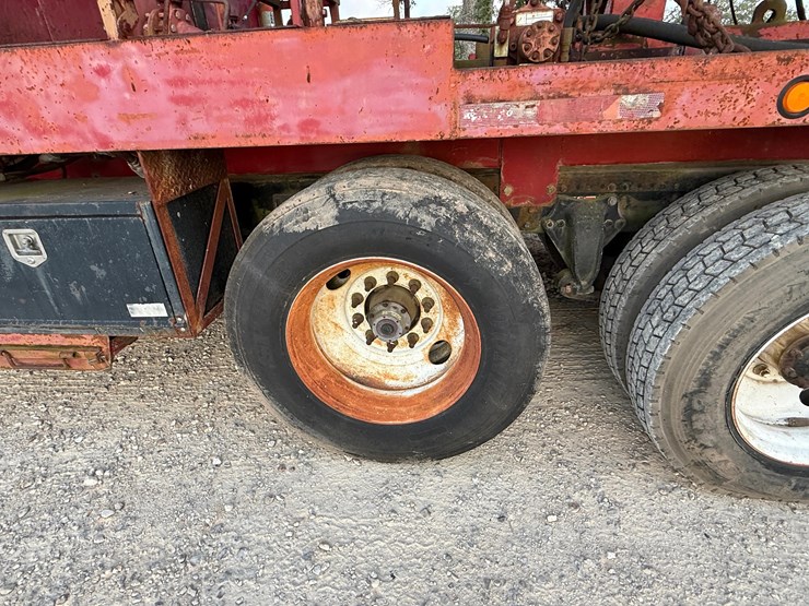 2004-western-star-4900-image-10