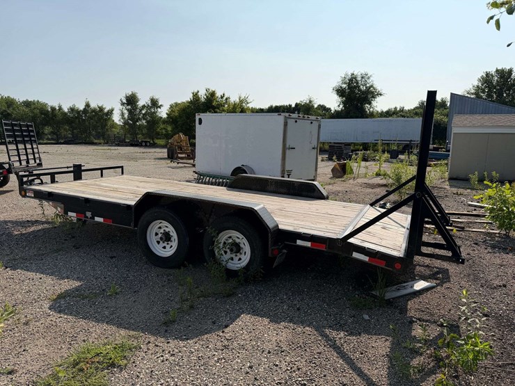 2016-pj-tandem-axle-trailer,-83”-wide,-16’+2’-beavertail,-st235/80r16-tires,-8-bolt-hubs,-5’x16”-ram-image-3