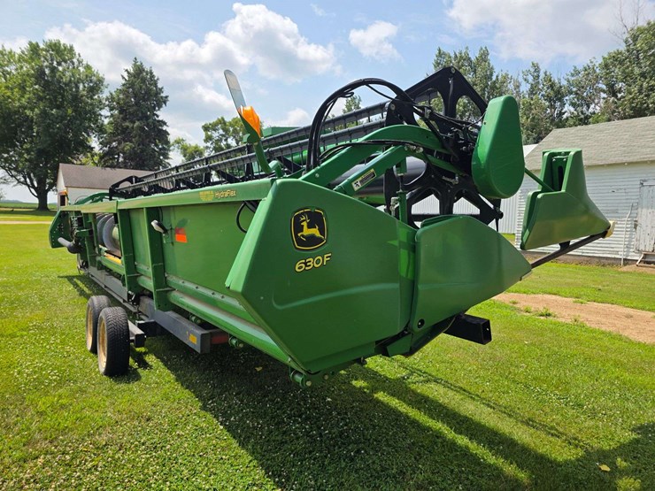 2013-john-deere-630f-image-25