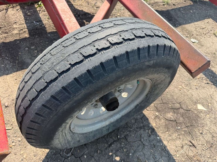 10-bale-round-bale-trailer,-just-went-through-the-shop,-235/80r16-tires-on-8-bolt-rims,-believed-to-image-11