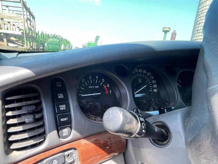 #4682-•-2005-buick-lesabre-(no-title,-for-parts)-image-16