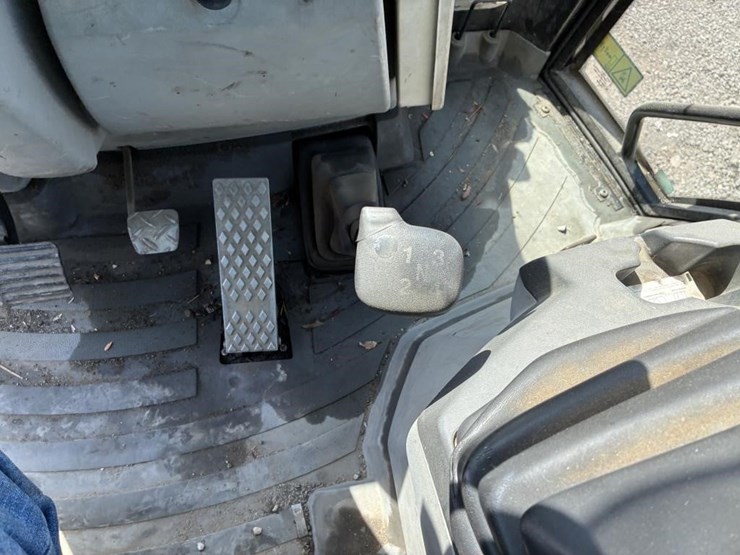 2008-caterpillar-430e-image-37