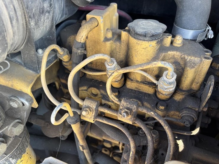 1999-caterpillar-301.5-image-44