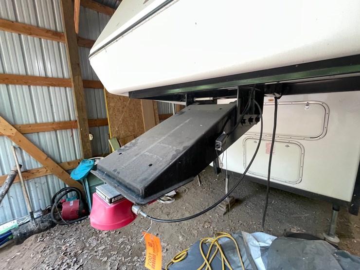 #7001-•-2018-escape-5.0-ta-5th-wheel-camper-(has-mn-title-in-dealy)-image-13