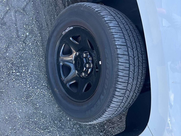 2020-chevrolet-tahoe-image-25