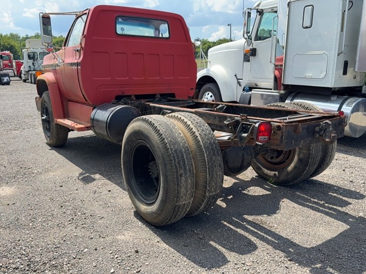 1978-gmc-7000-image-9