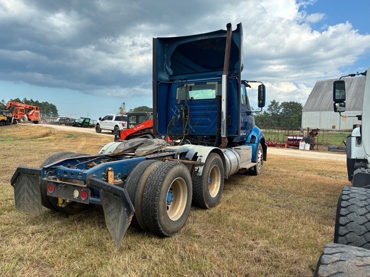 2015-international-prostar-image-3