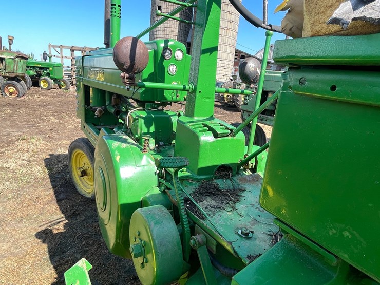 john-deere-b-image-34