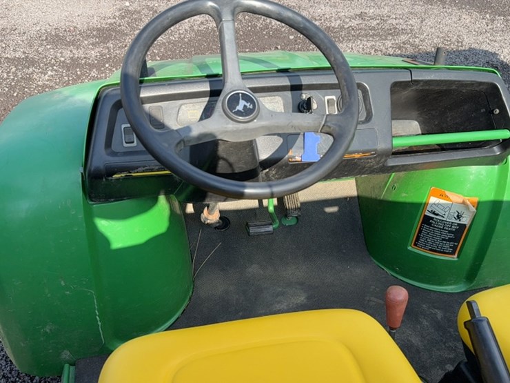 john-deere-gator-image-14