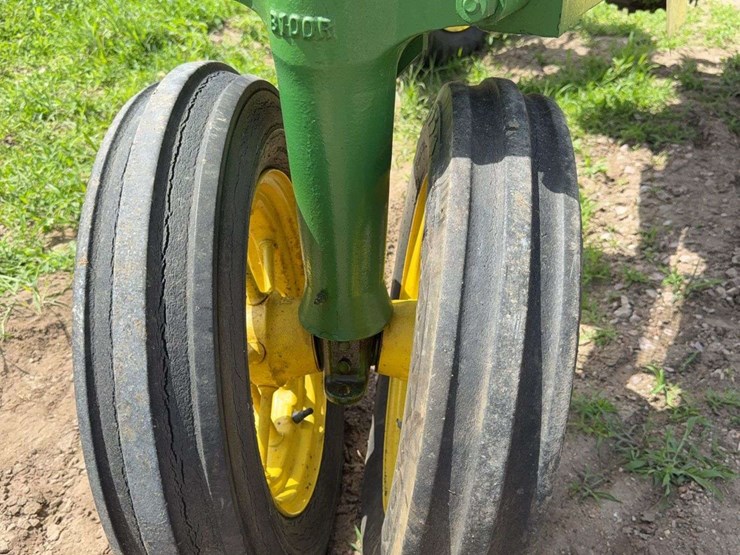 john-deere-model-b-image-9