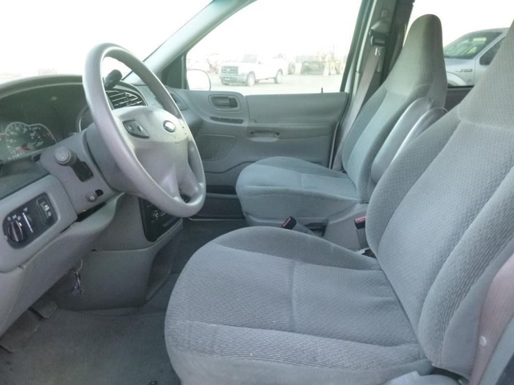 2002-ford-windstar-image-9