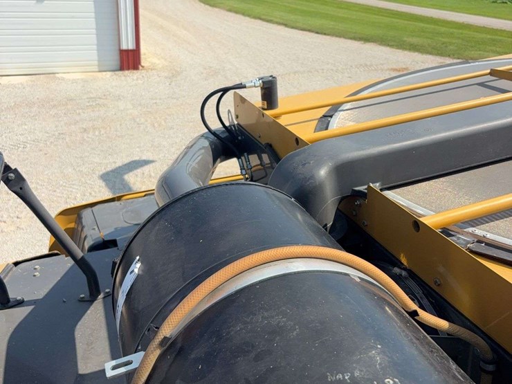 2021-claas-lexion-760-image-56